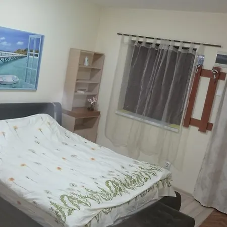 Apartment M42 Studio *
